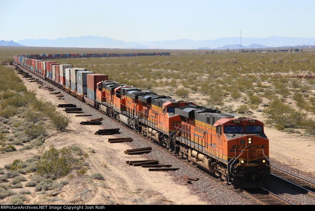 BNSF 7219, BNSF 7635, BNSF 7088 & BNSF 7615